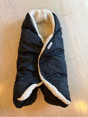 Sherpa-Lined infant bunting for carseat/stroller